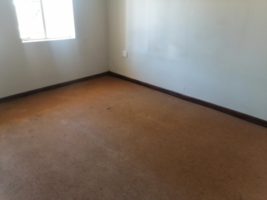 1 Bedroom Property for Sale in Willows Free State